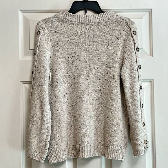 NWT Francesca’s Alya Heather Oat Crew Neck Sweater Button Sleeves Small - Picture 4 of 11